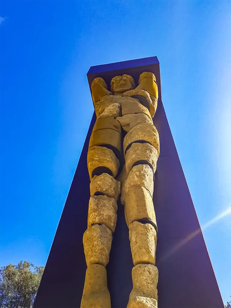 Il nuovo Telamone di Agrigento (foto di Alessia Di Gregorio) (1)