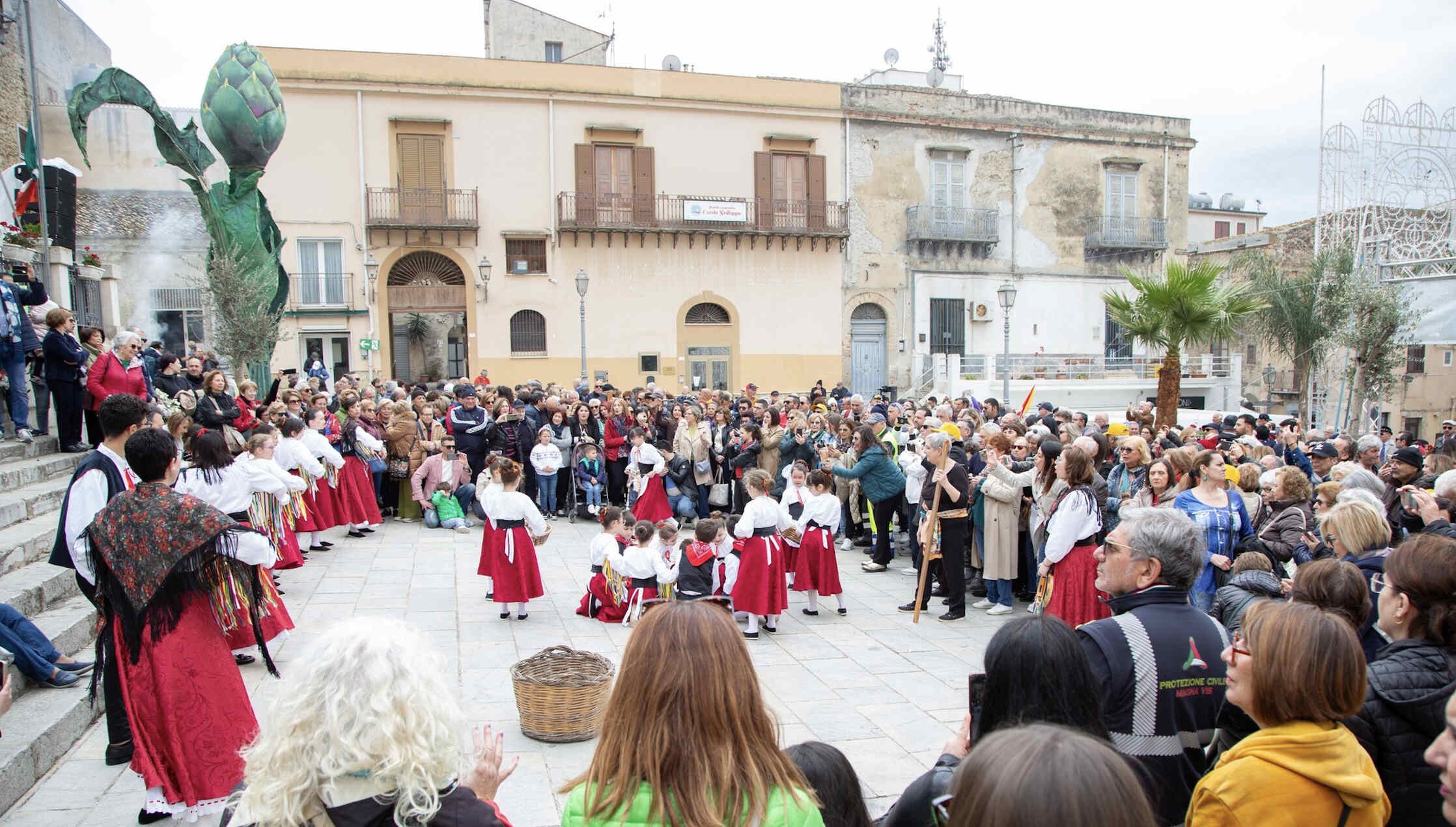 Cerda Celebra Il Suo Carciofo Con Il Cynara Festival E La 43 Edizione Cerda Celebra Il Suo Carciofo Con Il Cynara Festival E La 43 Edizione